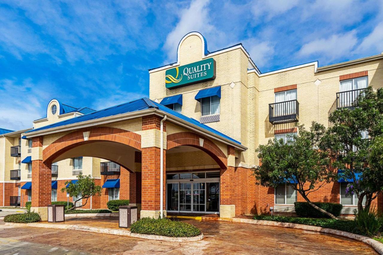 Quality Suites San Antonio Northeast Extérieur photo