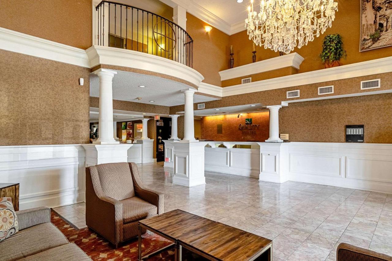 Quality Suites San Antonio Northeast Extérieur photo