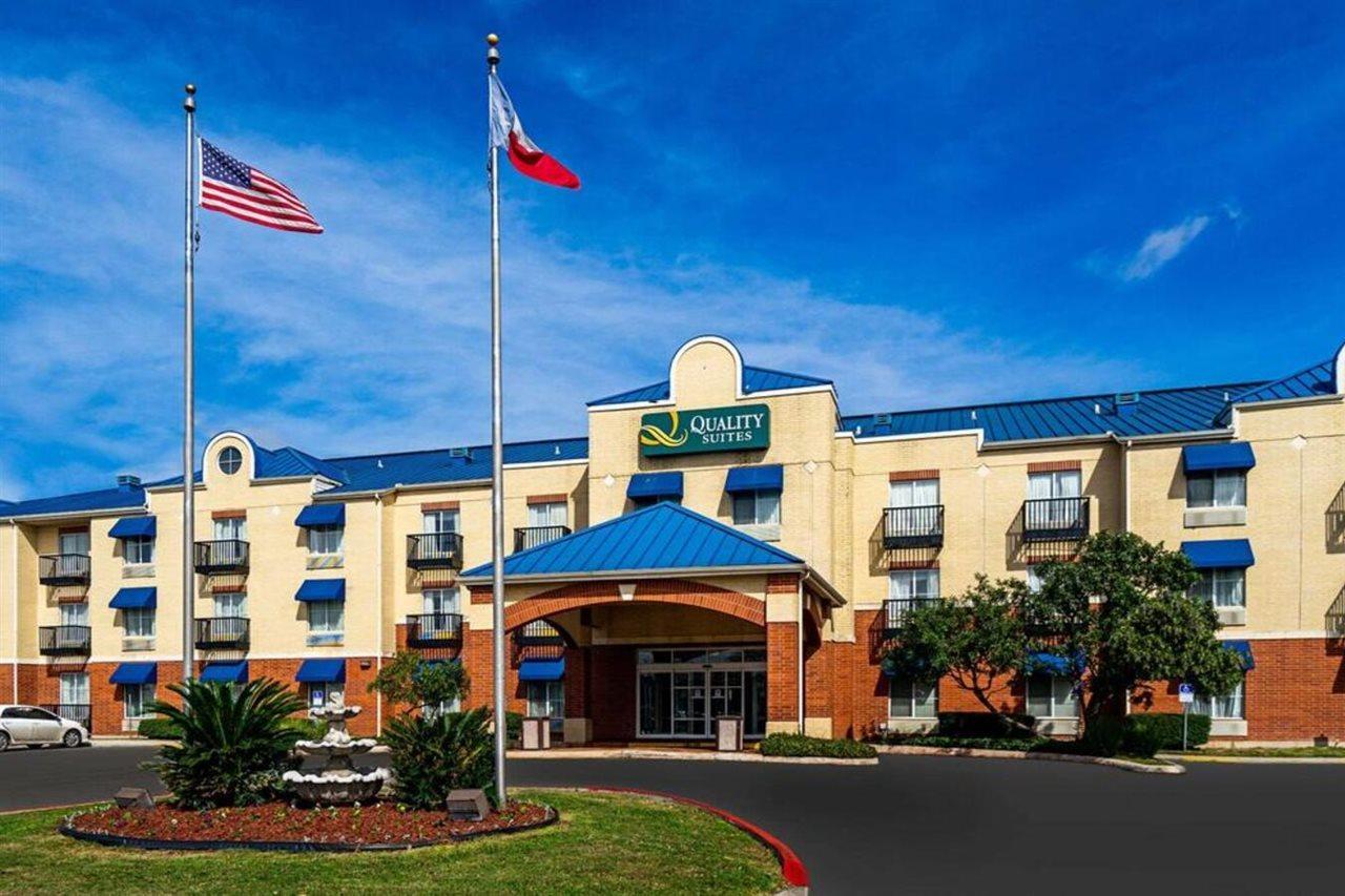 Quality Suites San Antonio Northeast Extérieur photo