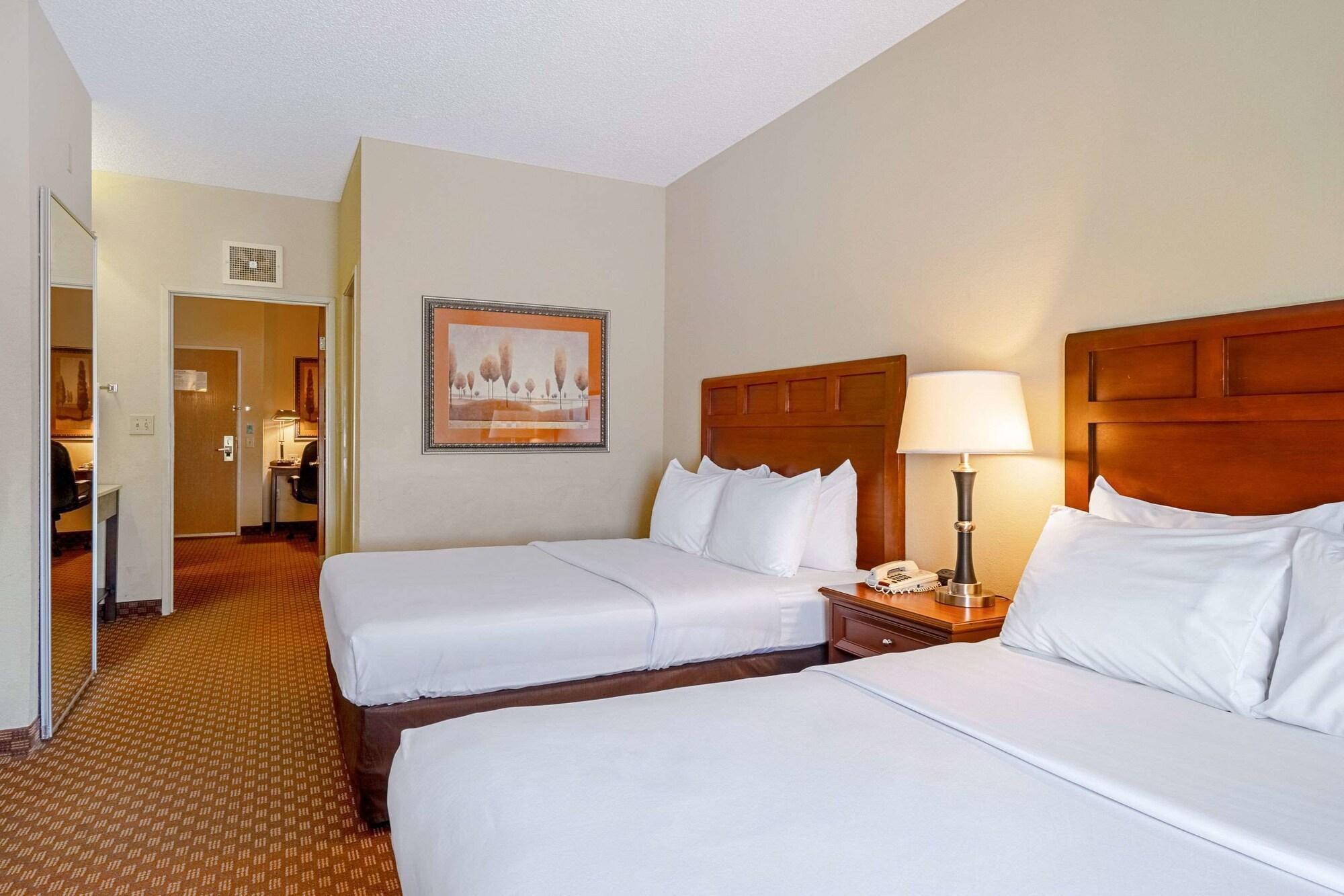 Quality Suites San Antonio Northeast Extérieur photo